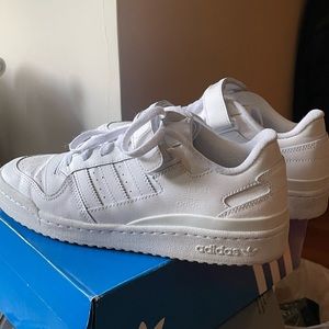 White Adidas Forum Low
